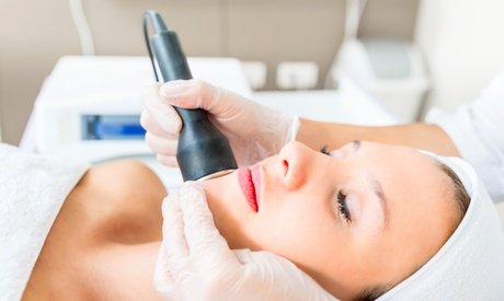 2x 60 Min. Gesichtsbehandlung mit Hyaluron und Ultraschall