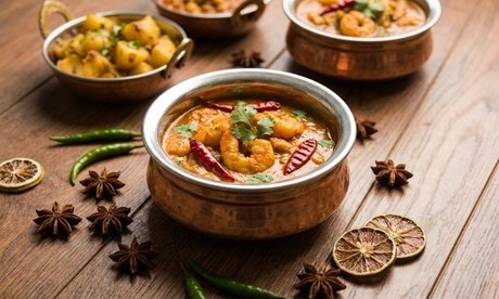 4 Gänge & 2 Gläser Wein: Indisches Liebes-Dinner für 2 Personen