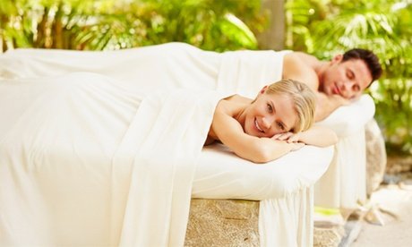 100 Min. Verwöhnpaket: Ganzkörper-Massage inklusive Gesichtsbehandlung für 2 Personen