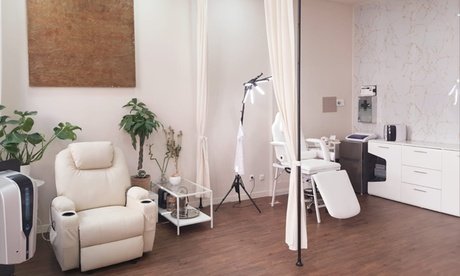 3x 5 ml: Injektionslipolyse an Zone nach Wahl inkl. Anamnese