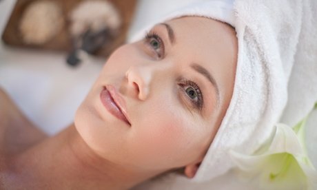 80 Min. Beauty-Paket inkl. 50 Min. Gesichtsbehandlung und 30 Min. Pediküre (einlösbar Di.-Fr.)