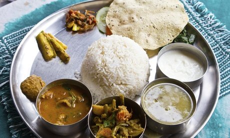 Für 2 Personen: Indisches 4-Gänge-Dinner-Menü mit Speisen nach Wahl (Nepalesischer Teller ausgeschlossen)