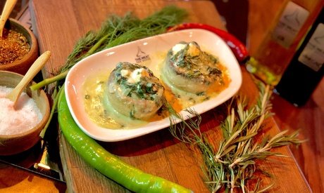 Für 2 Personen: 3-Gänge vegetarisches Lunch-Menü nach Wahl (einlösbar von Mo.-So. von 13-17 Uhr)