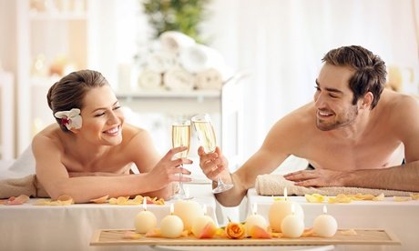75 Min. Candle-Light-Paar-Massage mit Aromaöl Sekt und Sweets (Ab dem 1.2.2026)