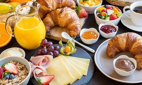 Für 4 Personen: Sonntagsbrunch (einlösbar an Sonn-und Feiertagen)