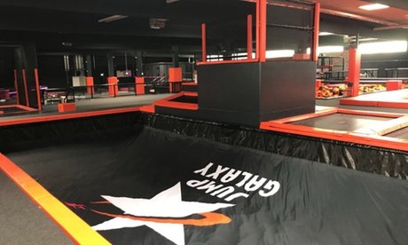 Für 4 Personen: 120 min. Trampolin Action im Jump Galaxy