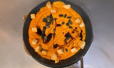 Für 4 Personen: 3-Gänge-Candlelight-Dinner mit Wein