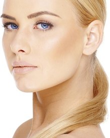 Microblading (Härchenzeichnung) für die Augenbrauen inkl. Nachbehandlung