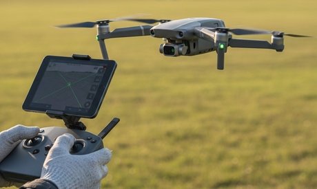 Praxisfliegen mit Drohnen-Schnupperkurs inkl. Snacks für 1 Person