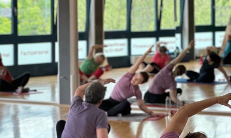 6 Wochen Fitnesstraining inkl. Kardiotraining Gerätetraining (analog) Getränke und Kurse