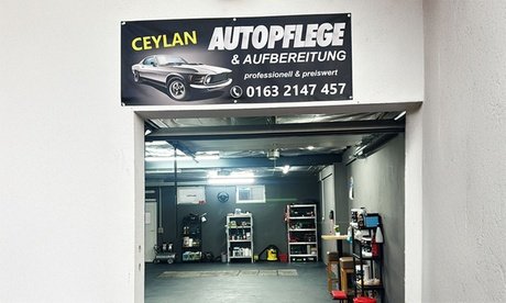 Komplettpaket für Kleinwagen – Außenwäsche Innenreinigung inkl. Polsterpflege
