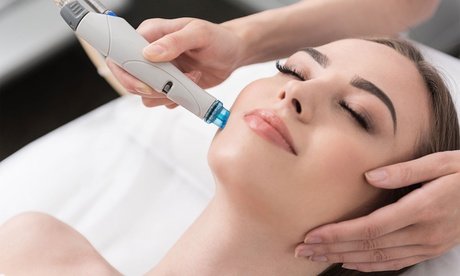 Inkl Kopf-Massage: 45 Minuten Aqua-Facial-Gesichtsbehandlung