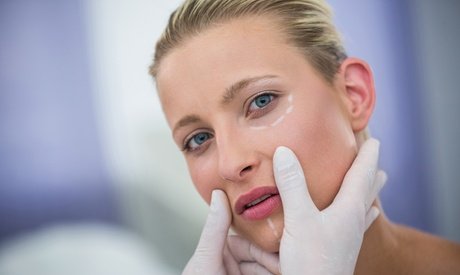 Wertgutschein über 229 € anrechenbar auf eine 2 ml Hyaluron-Behandlung