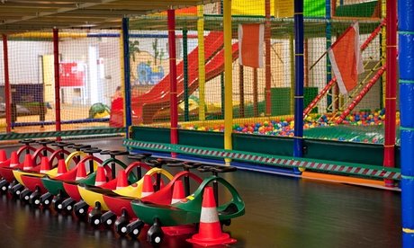 Eintritt für 4 Personen – 2 Erwachsene und 2 Kinder (einlösbar von Sa-So.)