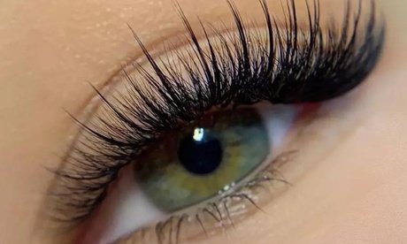 Wimpernverlängerung Volumentechnik für 1 Person