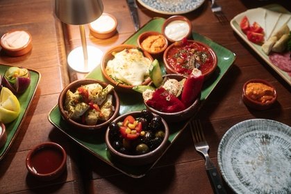 Für 2 Personen: TABLAS MIXTAS – Gemischte Platte nach Wahl