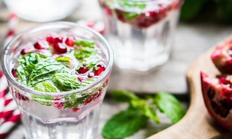 Für 1 Person: 4 Std. Gin Lounge - Verkostung von 25 Gins (freitags)