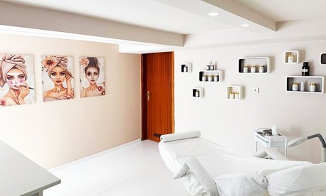 XMAS Paket: Lashlifting inkl. 45 Min. Klassische Gesichtbehandlung für 1 Person