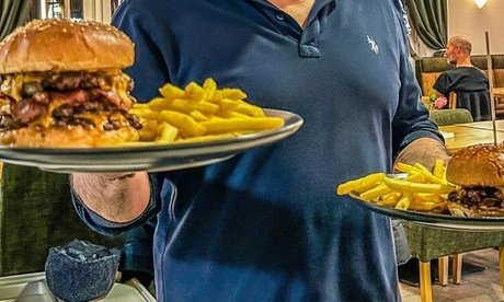 Für 3 Personen: Burger Menü zur Wahll (Mo.-Fr. einlösbar)