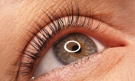 Augenbrauen-Lifting inkl. färben für 1 Person