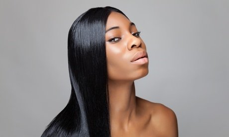 Damen-Haarschnitt mit Olaplex-Gloss-Pflege für alle Haarlängen