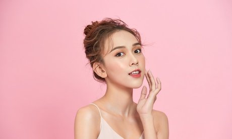 60 Min. Aqua-Facial-Gesichtsbehandlung inkl. Ausreinigung