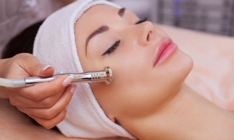 70 Min. Aqua-Facial-Behandlung Lux