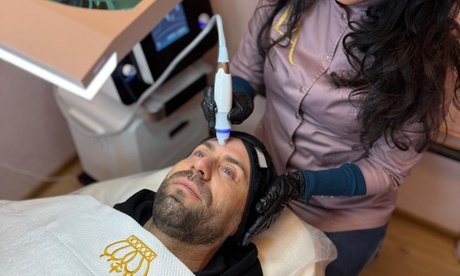 Luxus-Paket: Aqua-Facial opt. inkl. Gesichtsmaske von Esthemax für 1 Person