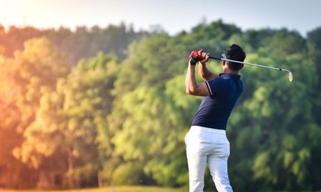 Einlösbar Mo. - Fr.: 1 Tagesticket für den Kurzplatz inkl. 2 Leihschläger und 6 Lake Bälle für 1 Person