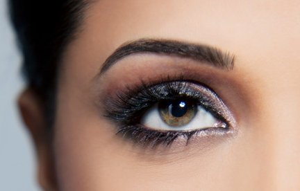 Kennenlern-Angebot: Klassisches Wimpern-Lifting inkl. Färben für Damen