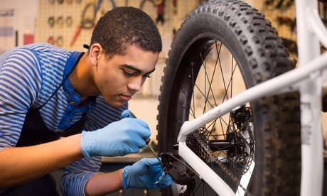 Für 1 E-Bike: Große Fahrrad-Inspektion inkl. Reinigung / Wäsche