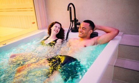 Mo.- Do. (10-16 Uhr): 2 Std. Privat-Spa inkl. Whirlpool und Sonnenterrasse für 2 Personen