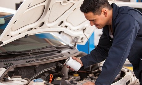 PKW Öl- und Ölfilterwechsel inkl. Ölentsorgung speziell für Eco - Boost Motoren