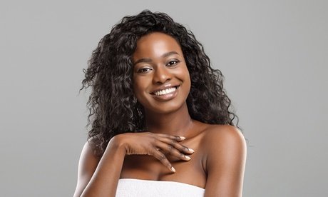 1x BB Glow Behandlung mit Hyaluron Q10 und Vitaminen inkl. Microneedling