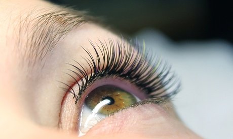 Korean Lash Lift inkl. Wimpernfärben & Augenbrauen formen zupfen und färben