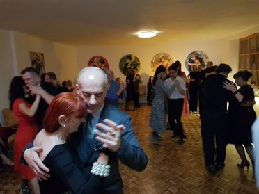 1 x 80 Min. Schnuppereinheit für Tango Argentino für 2 Person in Gruppe Training