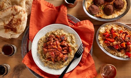 Türkisches Frühstück nach Wahl inkl Tee für 2 Personen (einlösbar von Mo.-Fr.)