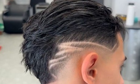 Thumbnail - Komplettpaket: Waschen Schneiden Föhnen inkl. Nassrasur für 1 Herren