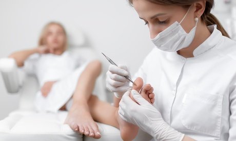 60 Min. Klassische Maniküre inkl. Klarlack für 1 Person (einlösbar ab dem 12.01.2026)