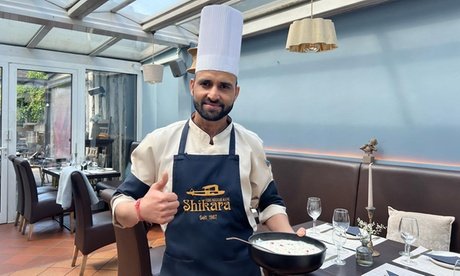 Für 4 Personen: Indisches Buffet inkl. Mango Lassi