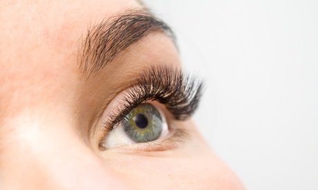 Inkl. Augenbrauen-Treatment: Exklusives Wimpern-Lifting inkl. Färben