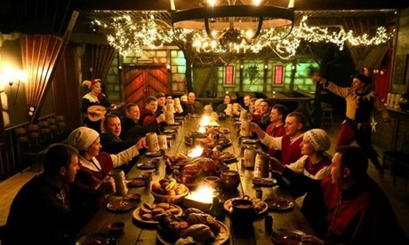 Für 4 Personen: Rittermahl wie beim König – Festliches 4-Gänge-Dinner