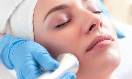 1x 60 Min. Luxus-Ultraschall-Gesichtsbehandlung IONTO-SONO effect für 1 Person