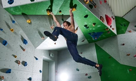 Für 2 Personen: Tageskarte für Bouldern mit Parkour-Anlage inkl. Fritz-Kola-Getränk