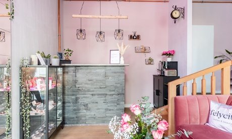 Inkl. Refill bis 3 Wochen: Wimpernverlängerung in der 1:1-Technik mit bis zu 100 Wimpern pro Auge (UV LED)