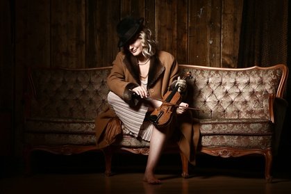 120 Min. Family- Freundenkreis- oder Girls-Day-Fotoshooting inkl. Styling und Bild für bis zu 5 Personen