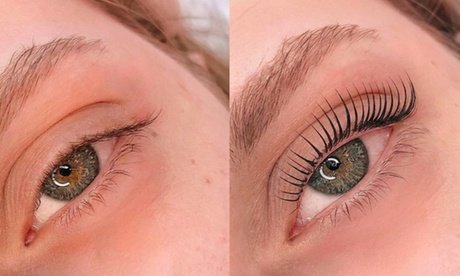 45 Min. Wimpern-Lifting inkl. Färben für 1 Person