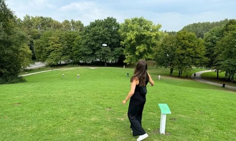 Für 2 Erwachsene: 1x Disc Golf Spielrunde inkl. 2 Getränke