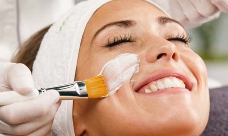 60 Min. Gesichtsbehandlung mit Diamantabrasion für 1 Person