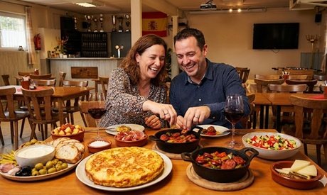 Für 2 Personen: Tapas-Menü nach Wahl (einlösbar Mi. - Sa. von 17 - 23 Uhr)
